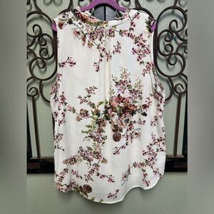 Staccato sleeveless pink floral tie vneck top